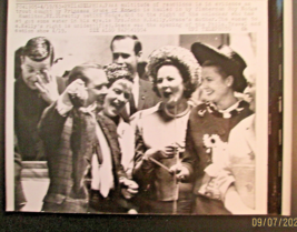 GRACE KELLY: (PRINCESS GRACE OF MONACO) ORIG,RARE UNSEEN CANDID PRESSPHOTO - $98.99