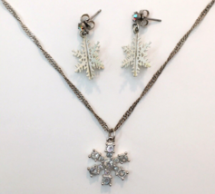 Claire&#39;s Snowflake Necklace &amp; Estate Find Snowflake Dangle Earrings - £10.18 GBP