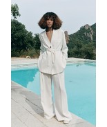 NWT $160 ZARA ECRU LINEN BLEND BLAZER ZW COLLECTION  XS-S - $165.85 CAD