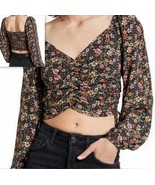 Elodie Women&#39;s Long Sleeve V-Neckline Crop Top Black Floral, Size L - $182.73 MXN
