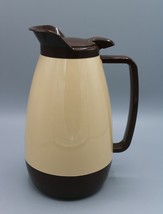 Vintage Thermo-Serv West Bend Coffee Carafe Pitcher 1 Qt Insulated Tan &amp; Brown - £10.31 GBP