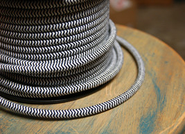 Zigzag black/white cloth covered 3-wire round cord, 18ga vtg chevron lamp - £1.32 GBP