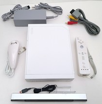 Complete Nintendo Wii System Bundle Console - £79.11 GBP