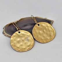 Vintage Kenneth J Lane KJL Gold Tone Earrings Hammered Coin Disk Dangle Earrings - £13.11 GBP