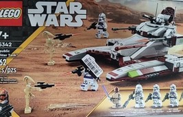 Lego Star Wars: Republic Fighter Tank (75342) NEW In Box Sealed (Damaged Box) - $46.52