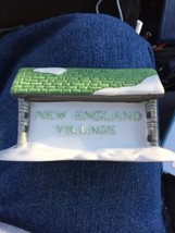 Vintage Dept 56 New England Village Sign 65706 Retired - £14.58 GBP