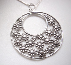 Sunrise Over a Garden of Daisies 925 Sterling Silver Pendant Round 28 mm - £7.87 GBP