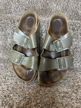 BIRKENSTOCK Woman’s Arizona Leather Sandals Olive Green Size 39/8.5-9 - $37.40