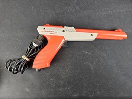 Official Orange Nintendo NES-005 Zapper Light Gun Controller Tested WORKING - £13.23 GBP