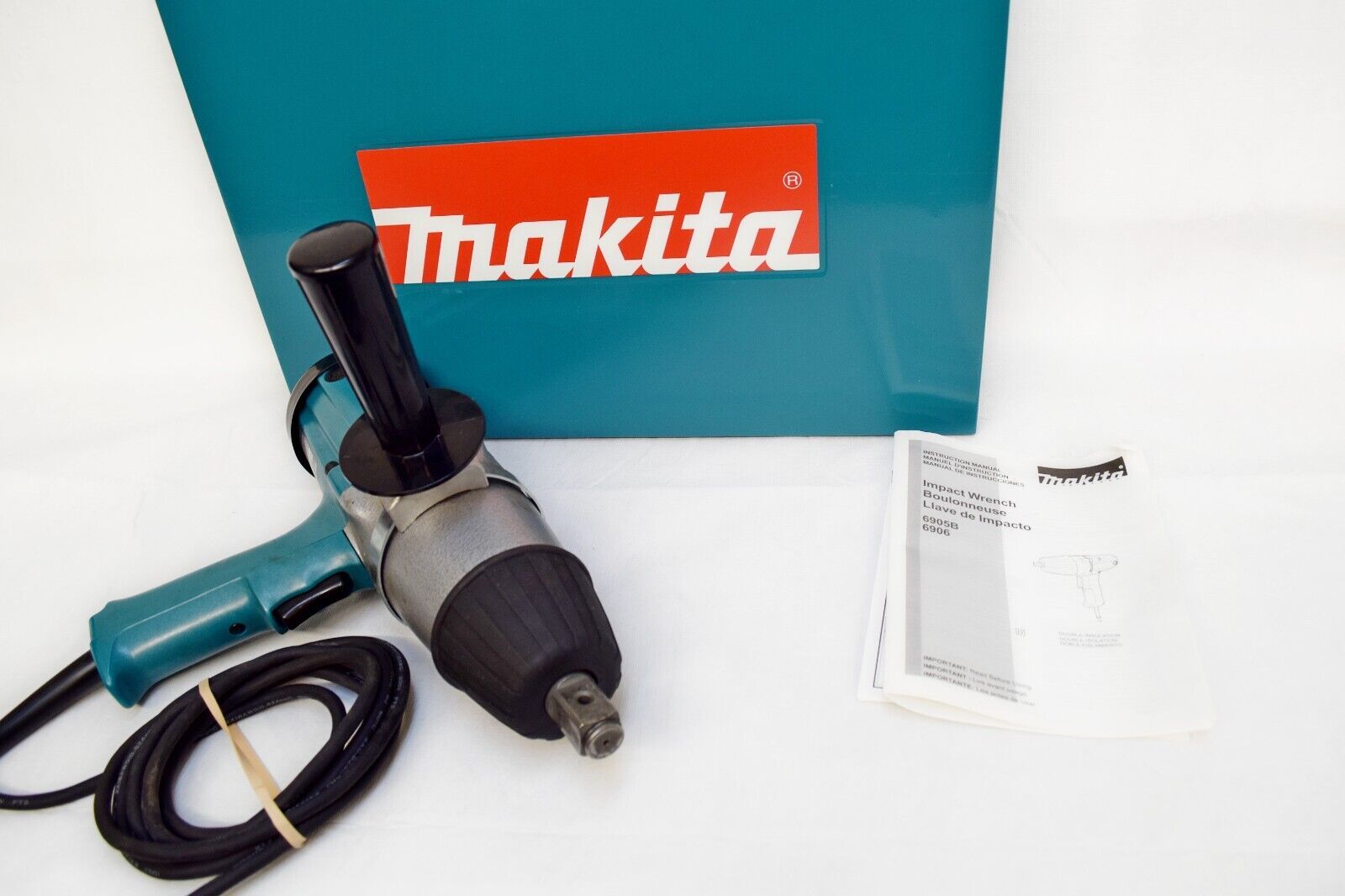 MAKITA 6906 3/4" DRIVE IMPACT WRENCH 433 FT. LBS., REVERSIBLE, CASE 202301042 - £436.49 GBP