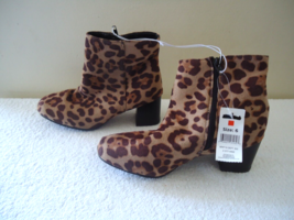 &quot; NWT &quot; Bobbie Brooks Size 6 Animal Print Zip Up Boots &quot; Great Gift Item &quot; - £19.03 GBP