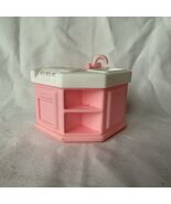 Vintage Barbie Dollhouse Kitchen Sink Stove Counter Pink Plastic Furnitu... - $10.00