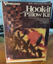 Vintage Vogart Crafts Hook-it #4216 &#39;Sunrise Silhouette&#39; 12&quot; x 12&quot; pillow kit - £12.17 GBP