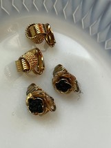 Lot of Small Avon Signed Goldtone Twist Knot &amp; Dimensional ROSE Flower w Black - £10.46 GBP