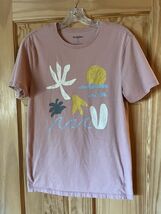 Goodfellow &amp; Co T Shirt Size Small - $5.56 CAD