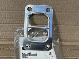 New Holland Genuine Part # 83911642 GASKET - $17.82