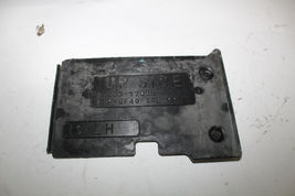 2006-2008 LEXUS IS250 BATTERY SUPPORT TRAY X984 image 7