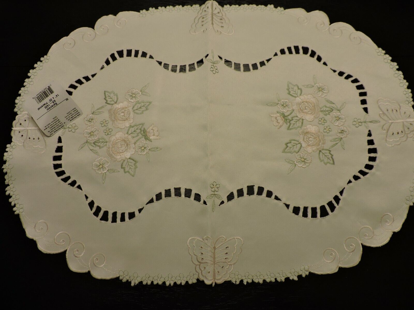 Heritage Lace Splendor Placemat Doily Cream Embroidered Butterfly Floral 14x20  - $11.99