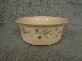 Oneida Ava Ovenware/ Microwave Small Bowl / White w/ Flowers 5 1/2&quot; Round - £8.53 GBP