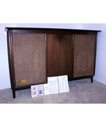 Voice of Music VM # 816-3 Mid Century Modern AM/FM Stereo Tube Console +... - $1,027.64 CAD