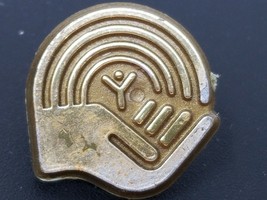 Lapel Pin United Way Helping Hand Vintage Bronze Colored  - £8.97 GBP