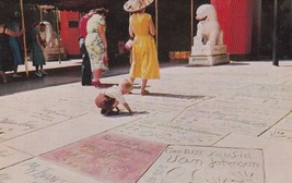Grauman&#39;s Chinese Theatre Hollywood CA Vintage Clothing Postcard Unposted - £7.92 GBP