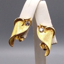 Elegant Rolled Gold Tone Earrings with Crystal Stud, Vintage Clip Ons - £19.93 GBP