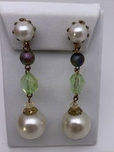 Unsigned Dangle Clip-On Earrings Ball Faux Pearl &amp; Green Plastic 2-3/4&quot; - £14.97 GBP