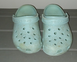 Crocs Aqua Sparkle Glitter Clog Sandals 1J Size 1 Kids - $11.00