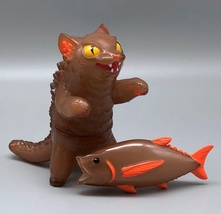 Max Toy Clear Golden Brown Negora w/ Fish - Ultra Rare image 3
