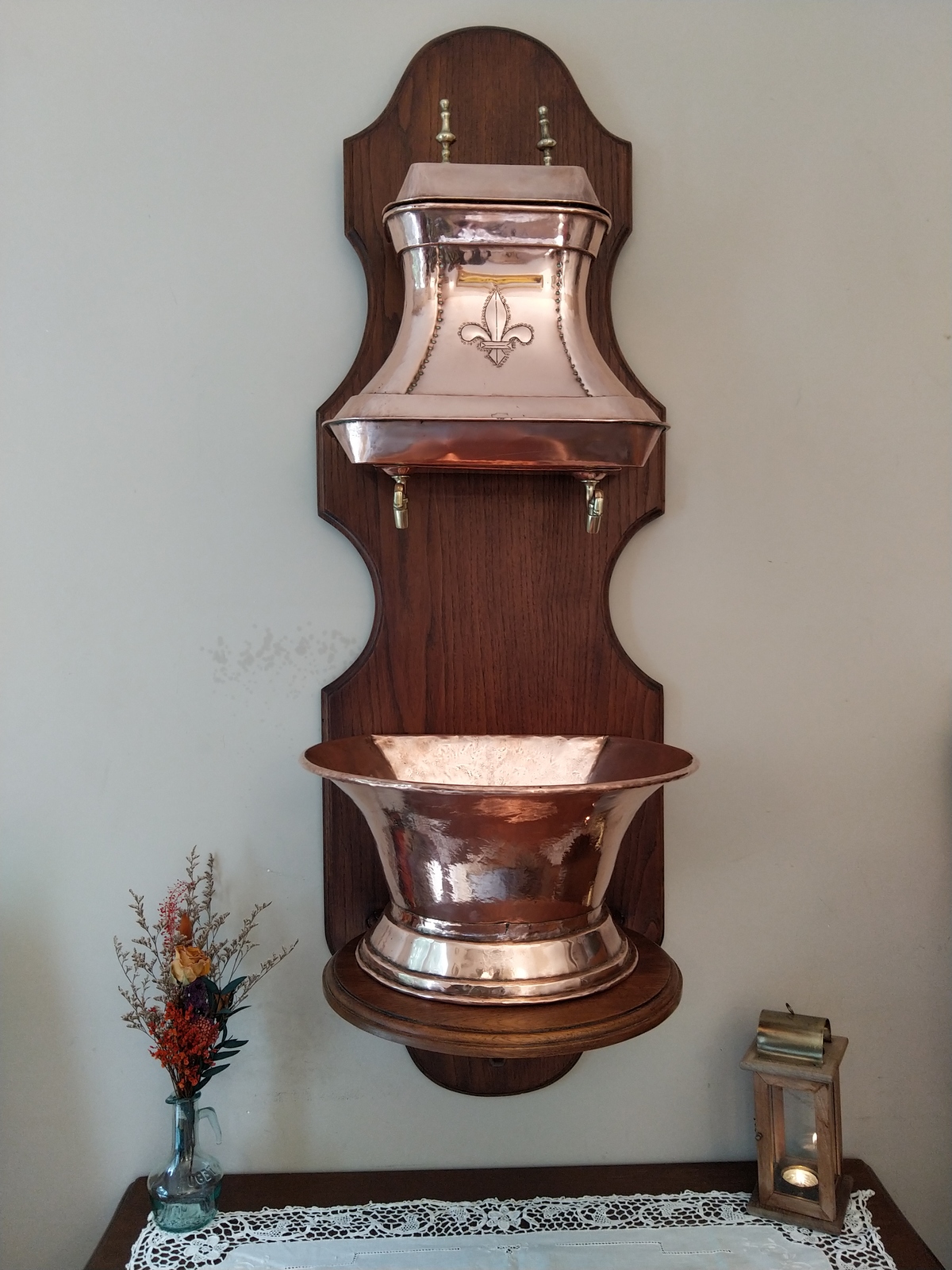 Monumental  copper fountain with lily flower decor symbol of the French ... - $519.00