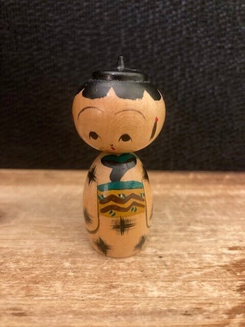Vintage Japanese Wooden Traditional Kokeshi Doll Hand Painted 2.25&quot; - $8.15
