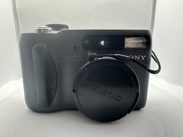 Sony CyberShot DSC-S85 4.1MP Digital Camera Travel Portable No Charger C... - $18.04