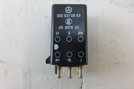 Mercedes R107 560SL 380SL relay, intermittent wiper 0008210863 - $13.99