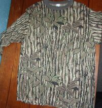 REALTREE CAMO TREE AND LEAVES LONG SLEEVE SHIRT MEDIUM HUNTING MADE IN T... - $17.42