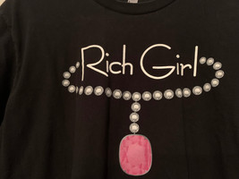 Vintage RICH GIRL Necklace Motif Size L Black Short Sleeve Tee - £7.16 GBP