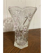 Vintage EAPG Pressed Cut Glass Star Diamond Pattern Scalloped Trumpet Vase - $11.11 CAD