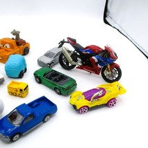 Maisto Honda Motorcycle &amp; 10 Assorted Matchbox Die Cast Cars Toy Lot - $7.92