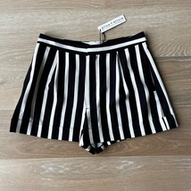 Alice + Olivia Conry Pleated-cuff Shorts Moondust Stripe Black sz 8 NWT - £68.47 GBP