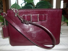 Coach 52137 Darcy Patent Bow Wristlet Wallet Textured Leather Sherry Burgundy - £19.14 GBP