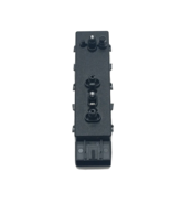 GM 12451497 Fits Silverado Lucerne Yukon Vue Aura LH Front Power Seat Sw... - $85.16 CAD