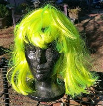 WEST BAY Wig Sepia Collection Cindy Neon Green Looks Yellow NOSWT Halloween - £19.97 GBP