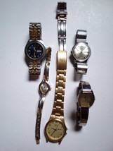 Lot Of 5 Wrist Watches Small &amp; Large Face Not Working For Parts Or Repair (B) - $14.99