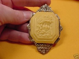 (CL29-1) GIRL w/ Bonnet curls white colored CAMEO Pin Pendant Jewelry NE... - $499.12 MXN