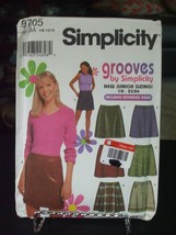 Simplicity 9705 Juniors&#39; Mini Skirts Pattern - Size 7/8 to 15/16 - $11.32