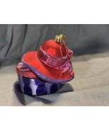 Red Hat Society Glass Christmas Ornament Purple &amp; Red Hat Box with Bow - €17,05 EUR