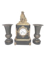 ANTIQUE FRENCH VICTORIAN MANTEL CLOCK W/ BRONZE OR BRASS MAN - $13,095.03 MXN