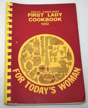 Vintage SOUTH CAROLINA FIRST LADY COOKBOOK 1982 SC Food Recipes Baking A... - $184.35 MXN