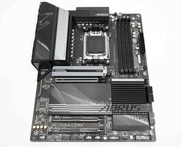 GIGABYTE X670 AORUS ELITE AX (Socket AM5) Wi-Fi 6E AMD DDR5 Motherboard ISSUE image 3