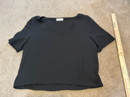 Babaton Aritzia Women&#39;s V-neck Short Sleeve Blouse Crop Large Relaxed Shirt - £14.69 GBP
